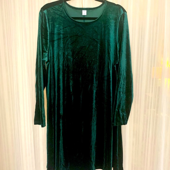old navy green velvet dress